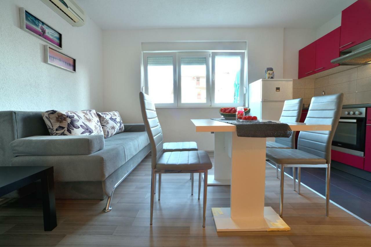 Red Rose Apartment Сплит Екстериор снимка
