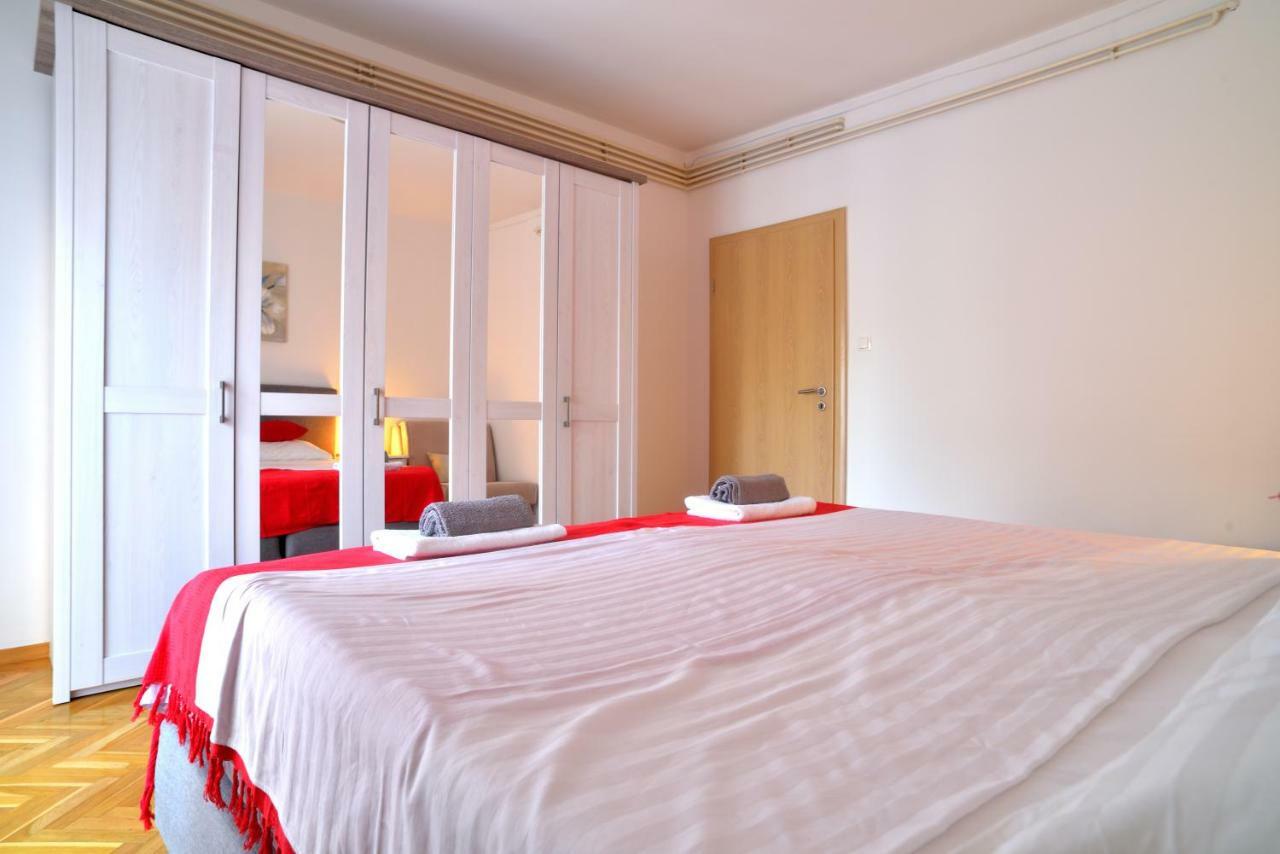 Red Rose Apartment Сплит Екстериор снимка