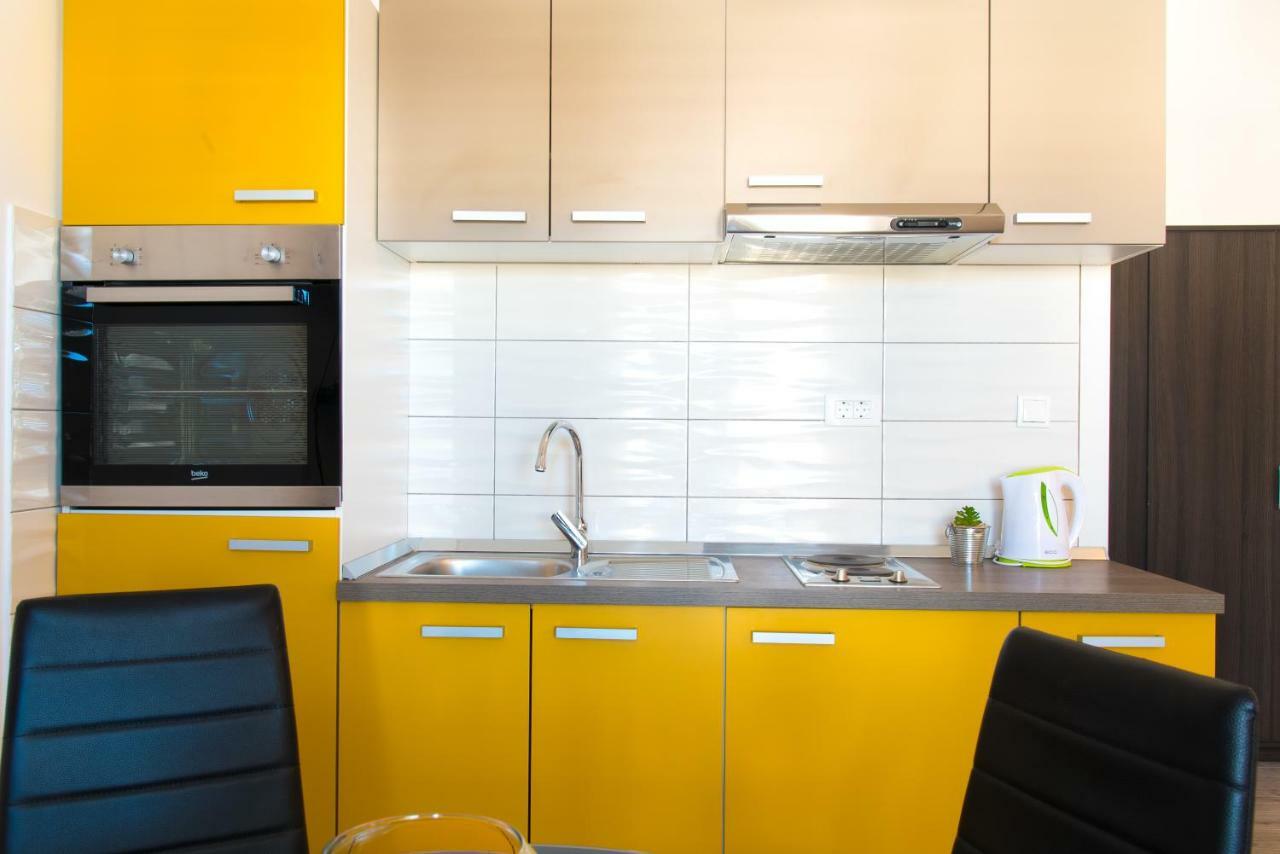 Red Rose Apartment Сплит Екстериор снимка