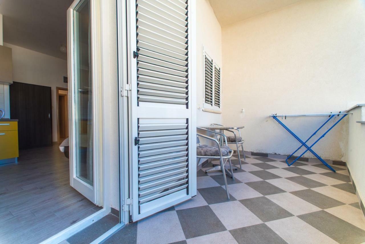 Red Rose Apartment Сплит Екстериор снимка